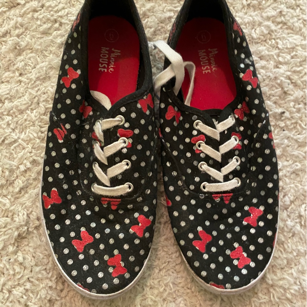 Mini mouse sneakers women’s size 6